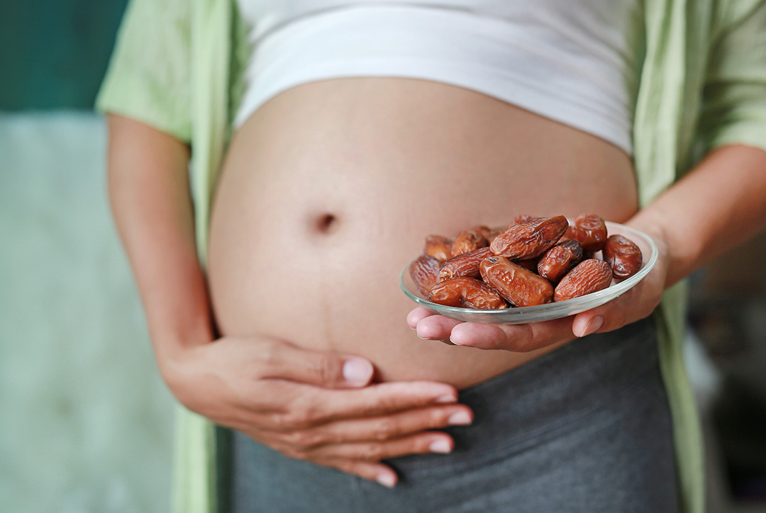 The benefits of eating dates while pregnant